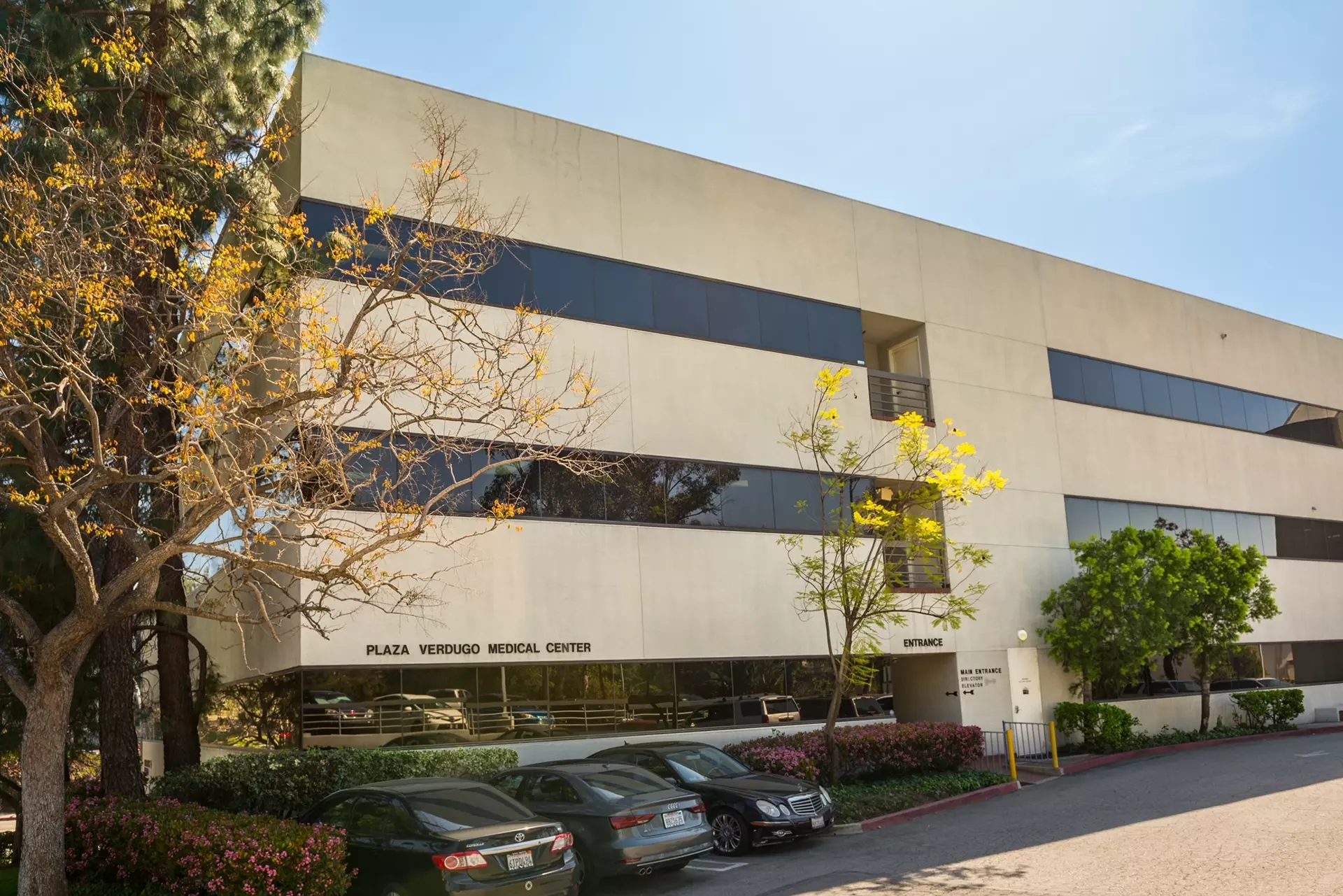 Ophthalmologist in Glendale, CA